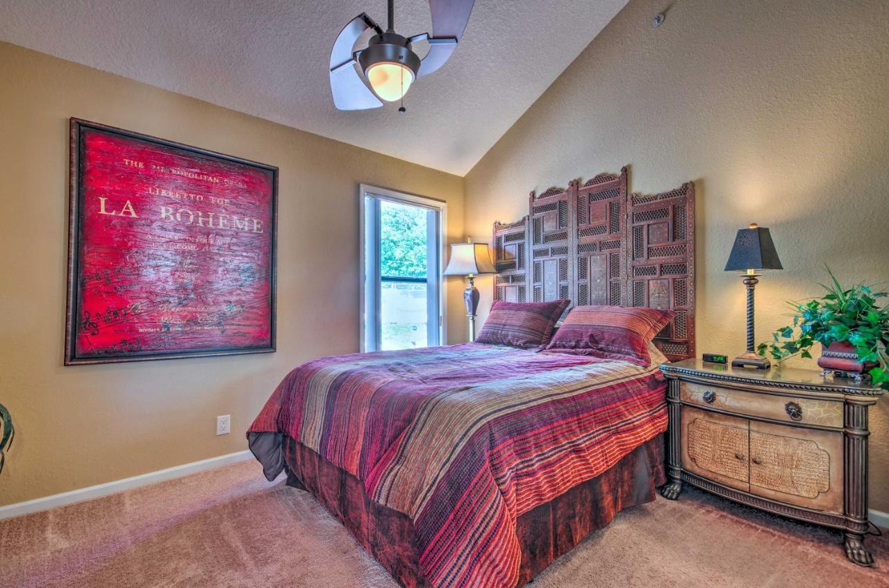 Osage Beach Condo With Shared Pool And Lake Views! Bagian luar foto